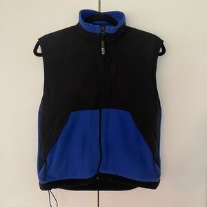 Vintage women’s REI fleece vest